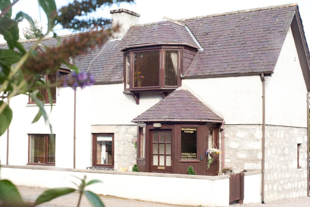 Strathspey Cottage Карбридже Экстерьер фото